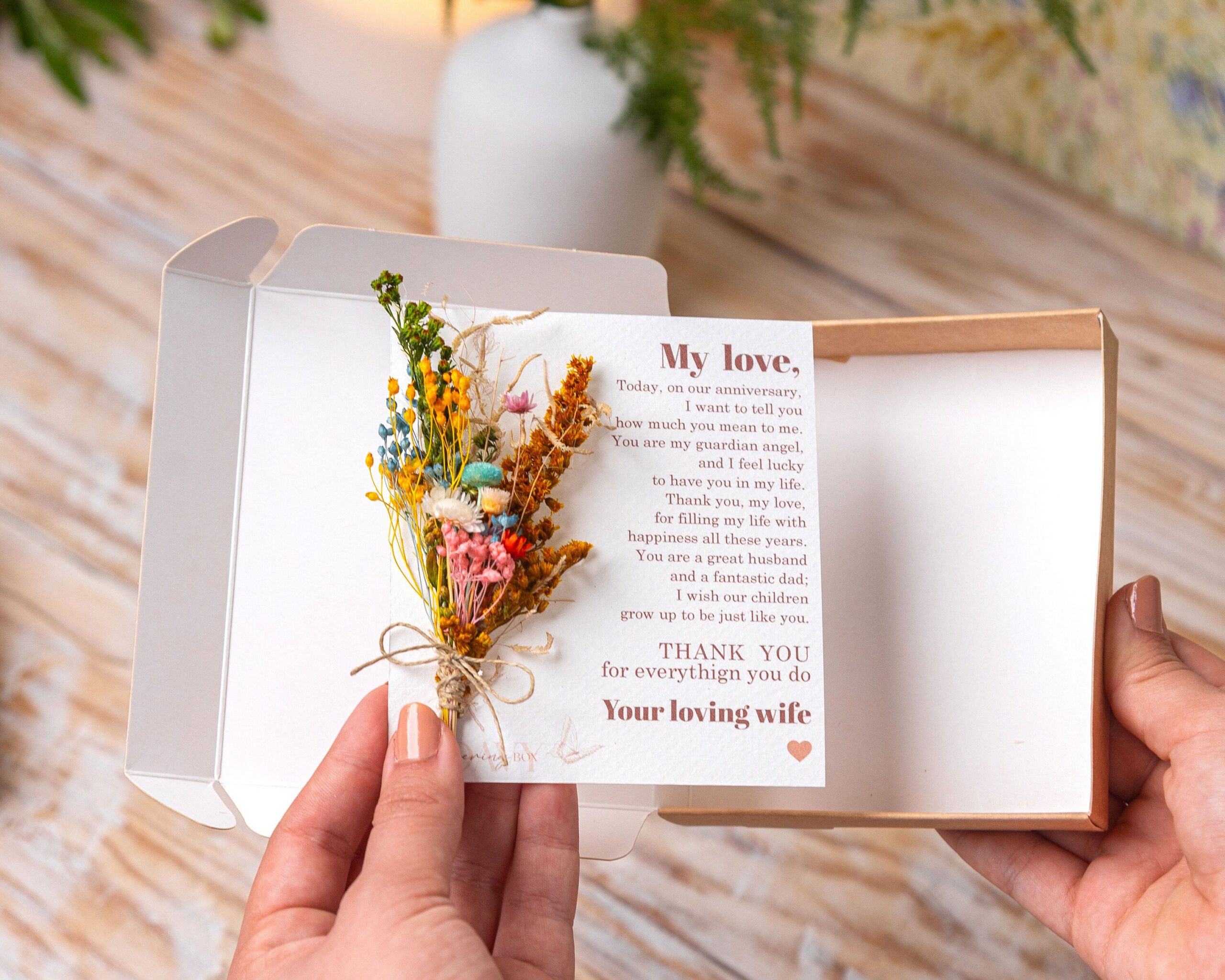 Happy Anniversary Flowers: Make the Day Feel Like Yours